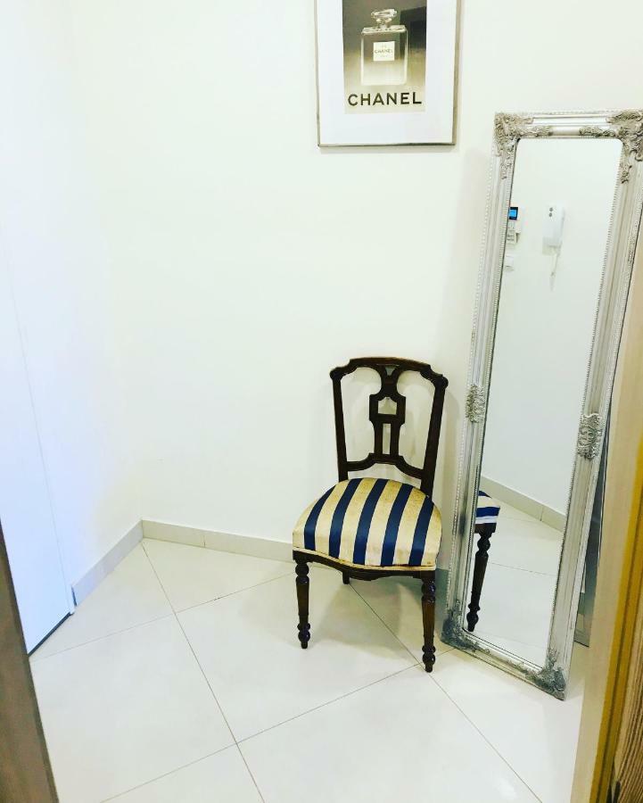 Apartement Blanc De Luxe ปราก ภายนอก รูปภาพ